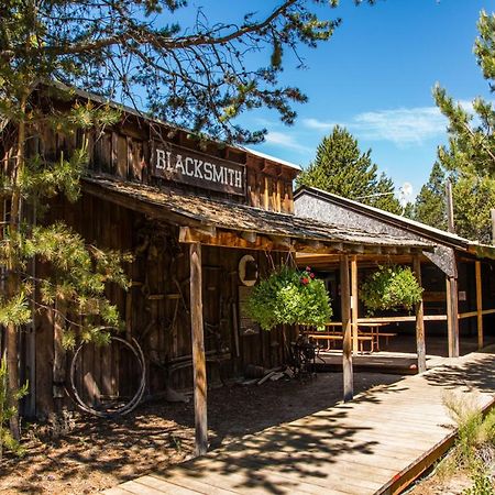 Bend-Sunriver Camping Resort Wheelchair Accessible Yurt 13 外观 照片