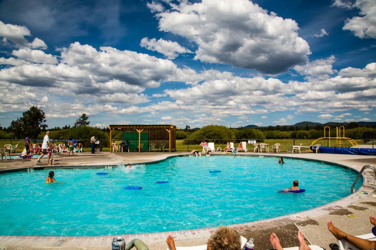 Bend-Sunriver Camping Resort Wheelchair Accessible Yurt 13 外观 照片