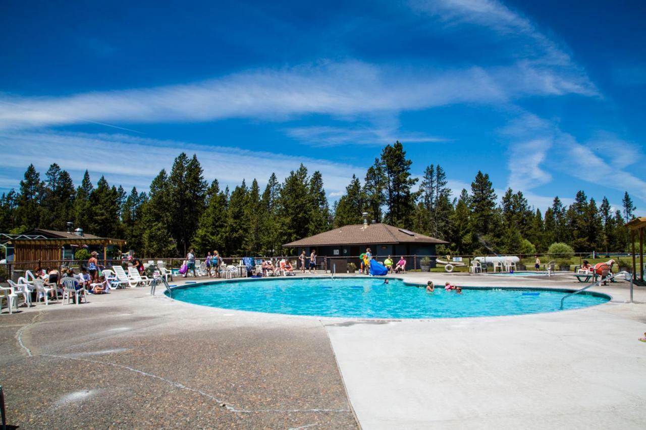 Bend-Sunriver Camping Resort Wheelchair Accessible Yurt 13 外观 照片